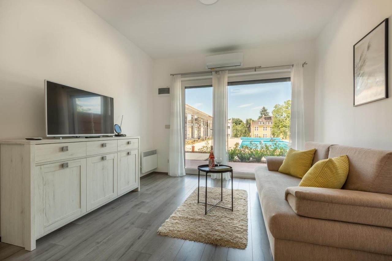 Aparthotel Pauzo Balaton Balatonföldvár Exteriér fotografie